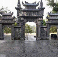 Cột cổng – Cột hiên lăng mộ do Trường Thành thực hiện