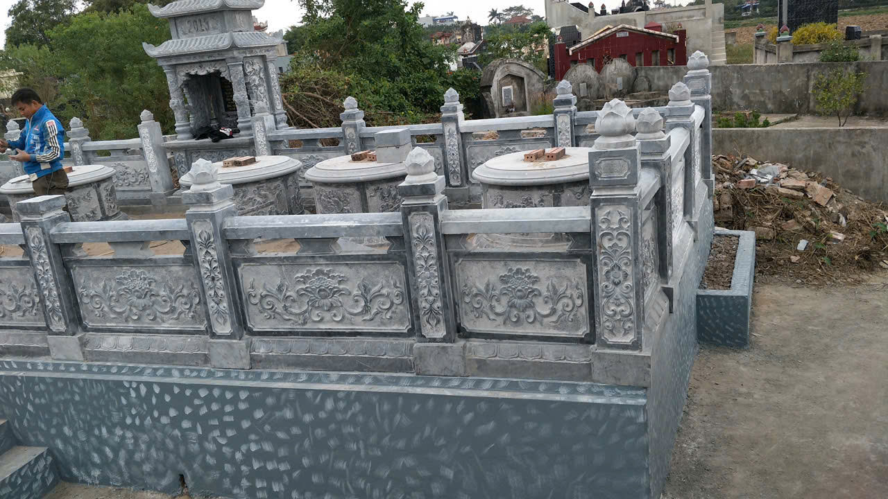 Hàng Rào Lăng Mộ đẹp 2025 1 Hàng rào lăng mộ là một phần không thể thiếu trong kiến trúc của các lăng mộ truyền thống