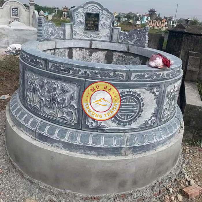 Những họa tiết chạm khắc phong phú