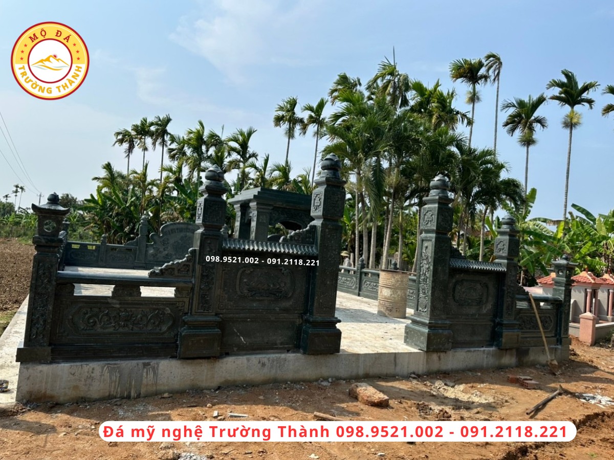 Top 10 lăng mộ bằng đá xanh đen đẹp tại Quảng Ninh 5 Lăng mộ “Hòa Nhập Thiên Nhiên”