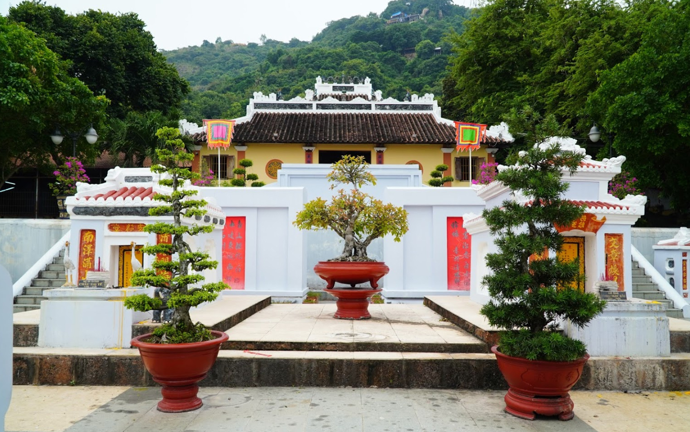 Lăng Mộ Thoại Ngọc Hầu tại Châu Đốc