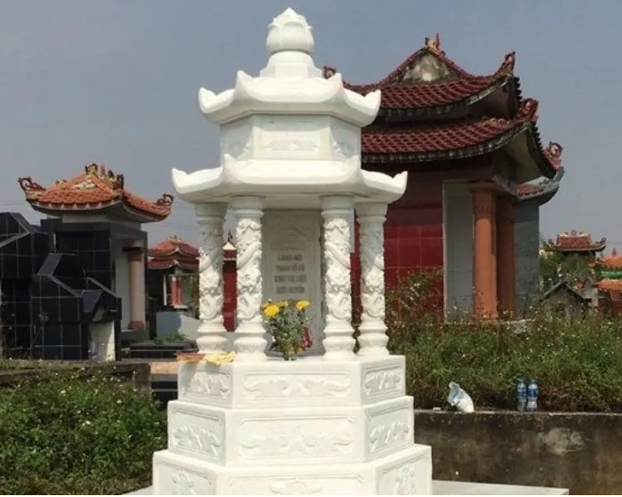 Mộ đá hình lục giác đá trắng