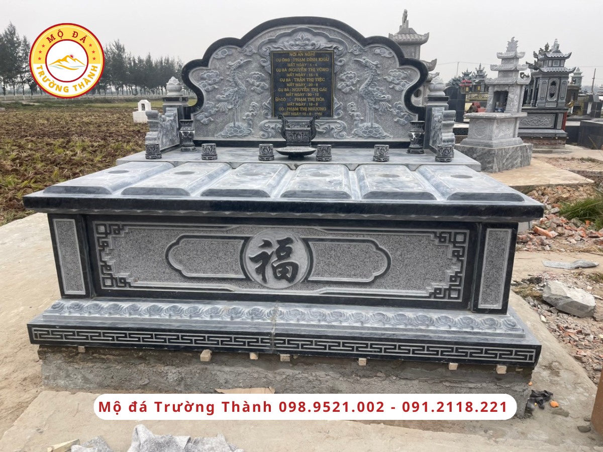 Mộ đá xanh đen
