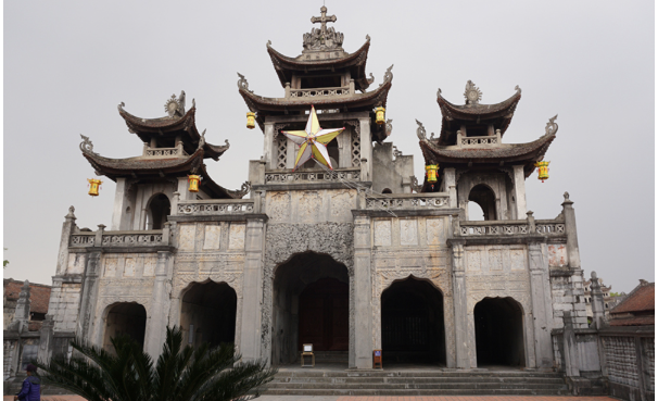 Nhà thờ đá Phát Diệm (Ninh Bình)