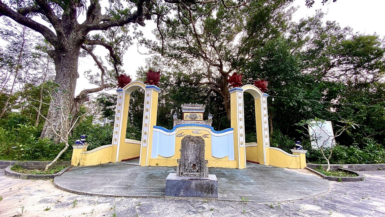 Mộ Tướng Họ Lê