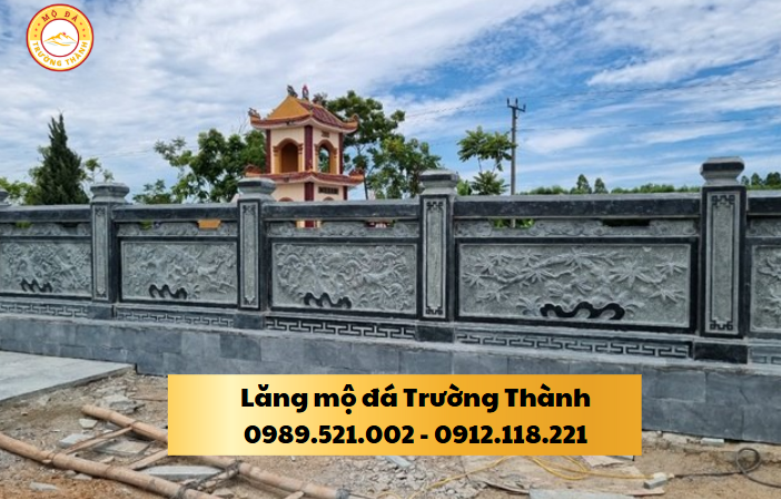 Lăng mộ Thái Bình nổi bật với hàng rào đá chạm khắc tinh tế