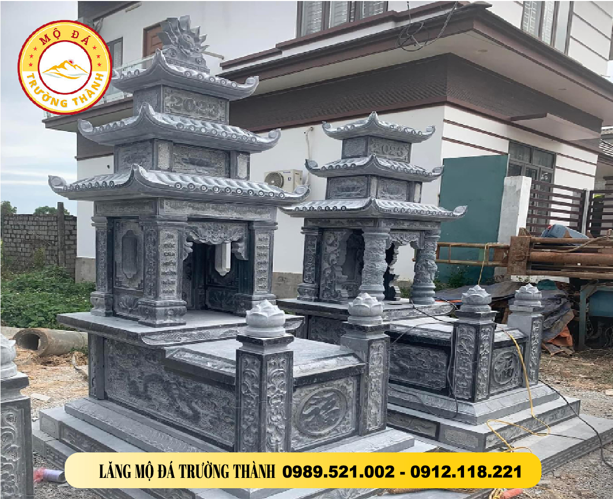 mộ đôi có mái che tại Hậu Giang