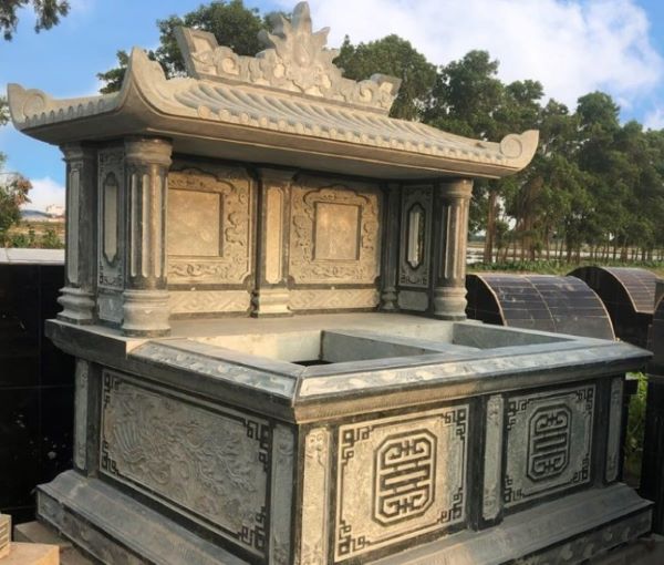 Mộ Đôi Có Mái Che Huyện Lý Sơn
