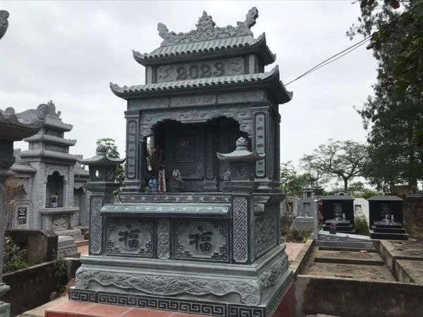 Mộ Đôi Có Mái Che Huyện Ba Tơ