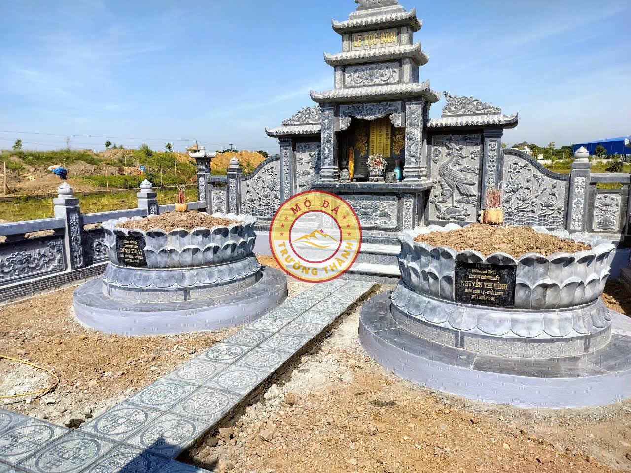 Một tác phẩm mộ đá của nghệ nhân tại Lăng mộ đá trường thành