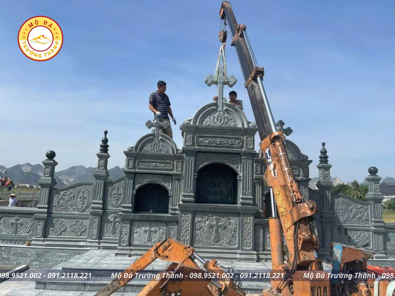 Mô đá Trường Thành -đơn vị uy tín lắp đặt và vận chuyển mộ đá an toàn