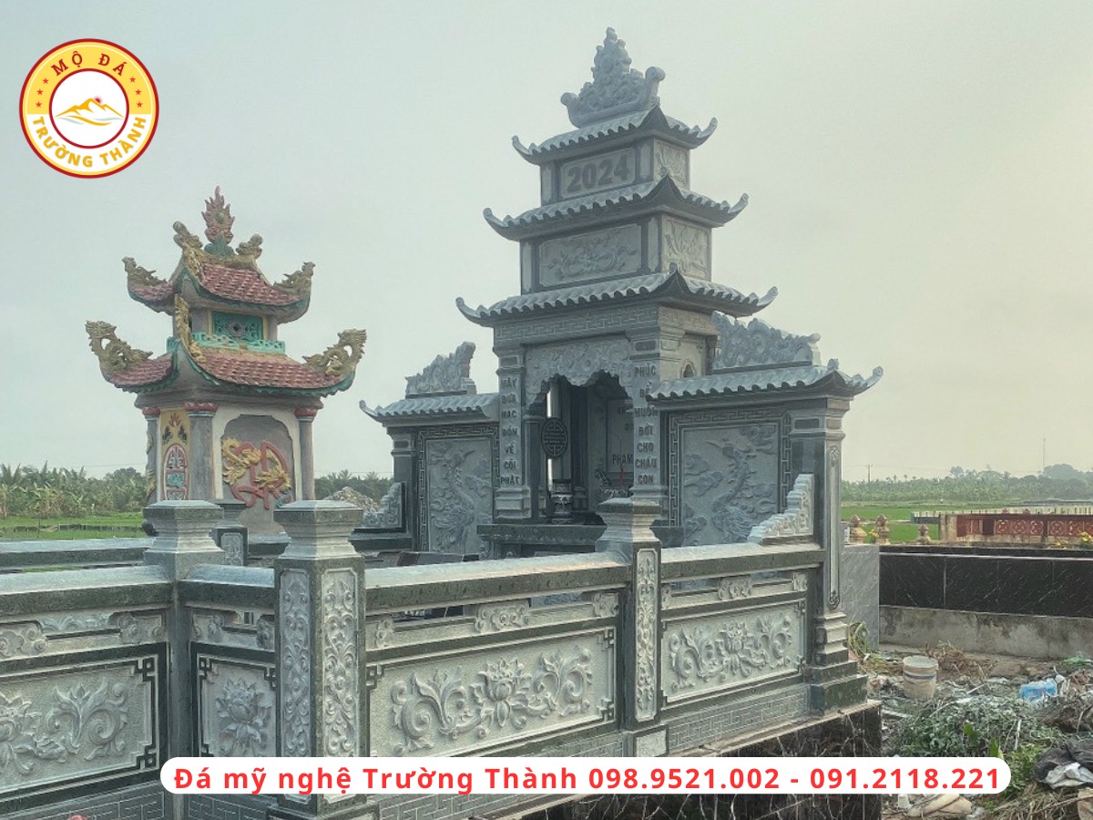 Top 10 kiểu mộ đá đẹp nhất năm 2025 – Xu hướng thiết kế truyền thống & hiện đại 4 Lăng mộ gia tộc bằng đá nguyên khối
