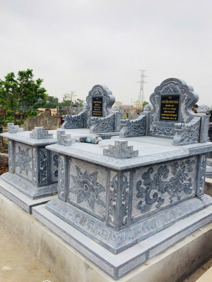 Bia mộ đá linh hồn của toàn bộ phần mộ