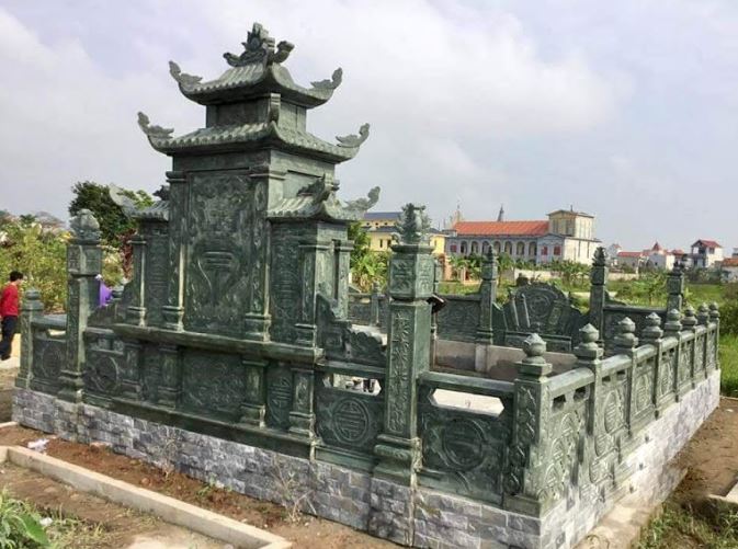 Cách Hóa Giải Phong Thủy Mộ Đá Phạm Hướng Xấu