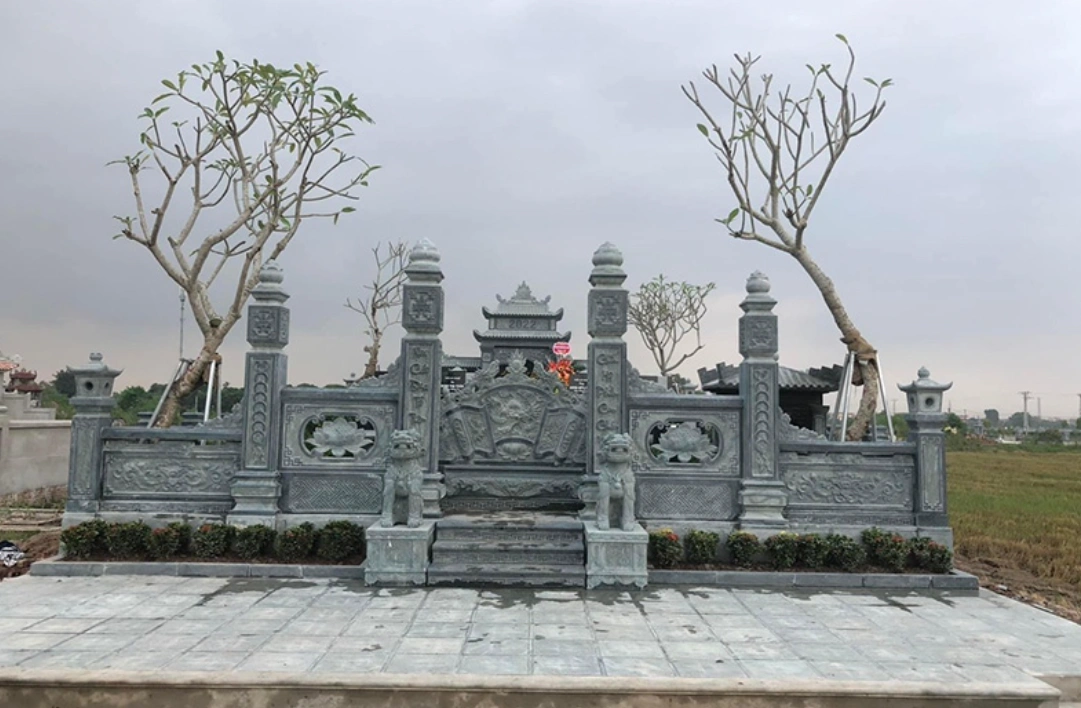 Nghệ Thuật Thư Pháp Trên Bia Mộ Đá